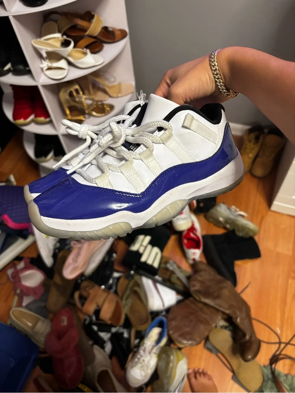 Jordan Men's Low Top Sneakers in White and Royal Blue